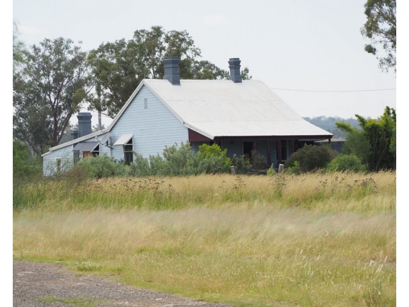 2 Railway Parade, Warialda Rail NSW 2402
