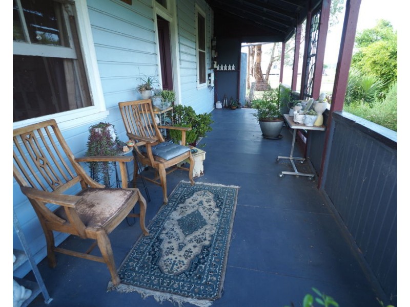 2 Railway Parade, Warialda Rail NSW 2402