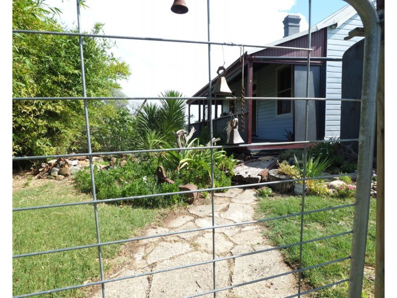 2 Railway Parade, Warialda Rail NSW 2402