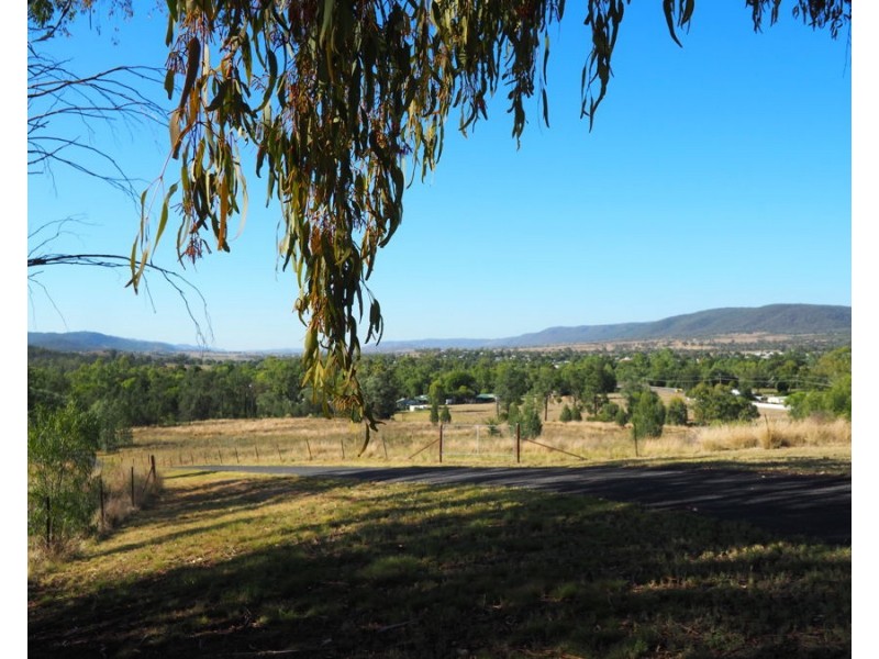 8 White Street, Bingara NSW 2404