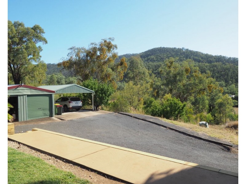 8 White Street, Bingara NSW 2404