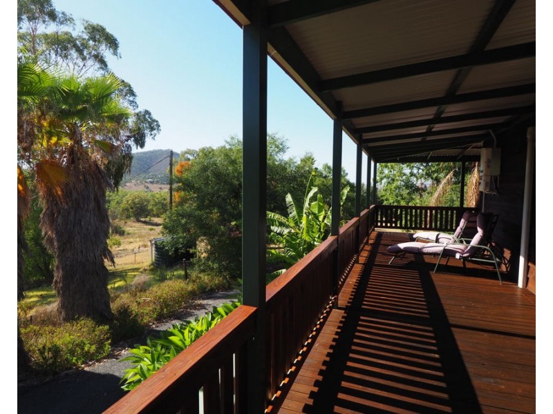 8 Baker Street, Bingara NSW 2404