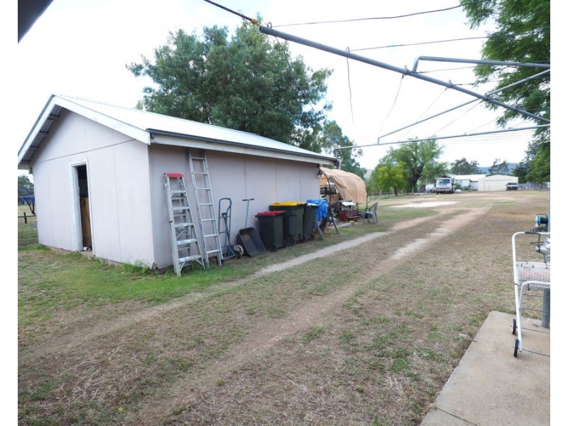 15 Bombelli Street, Bingara NSW 2404