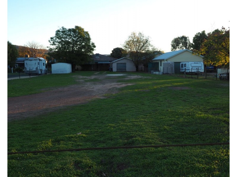 15 Bombelli Street, Bingara NSW 2404