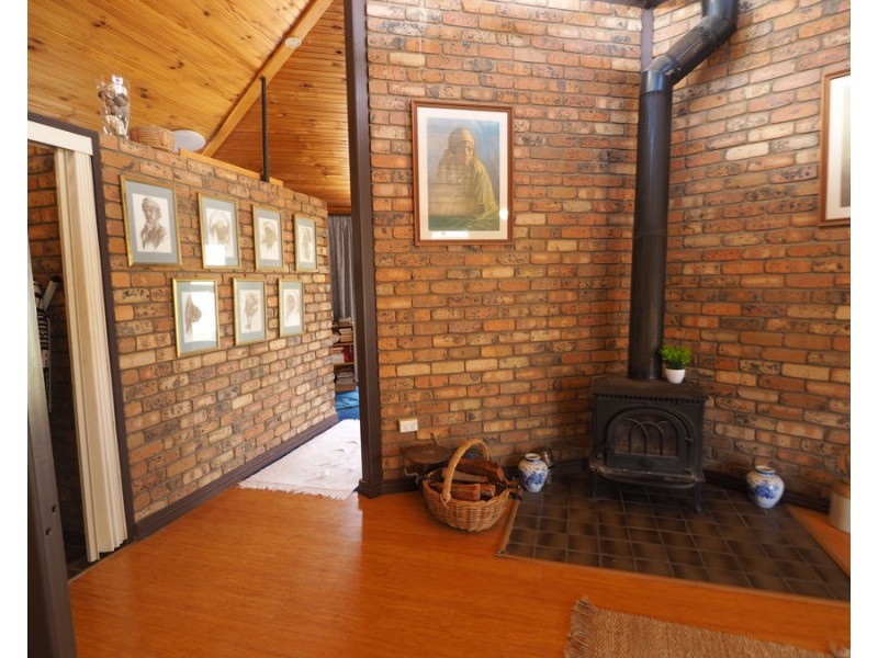 87 Queen Street, Warialda NSW 2402