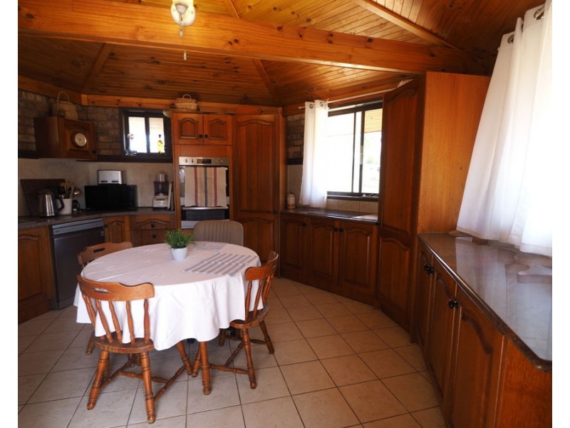 87 Queen Street, Warialda NSW 2402