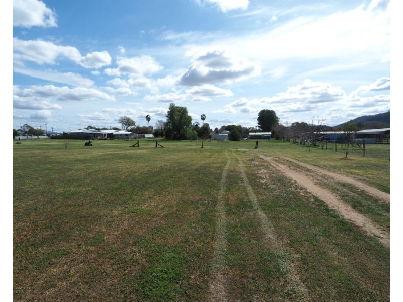 21-23 Link Street, Bingara NSW 2404