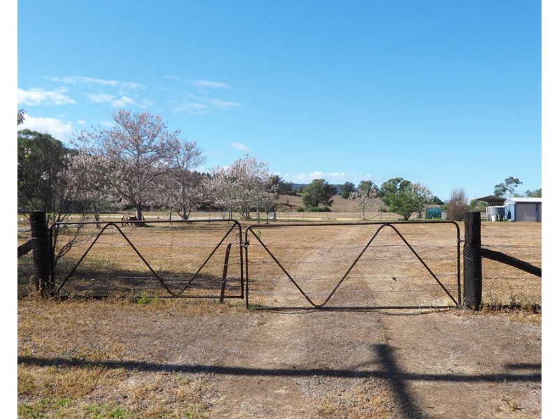 8 Cunningham Street, Bingara NSW 2404