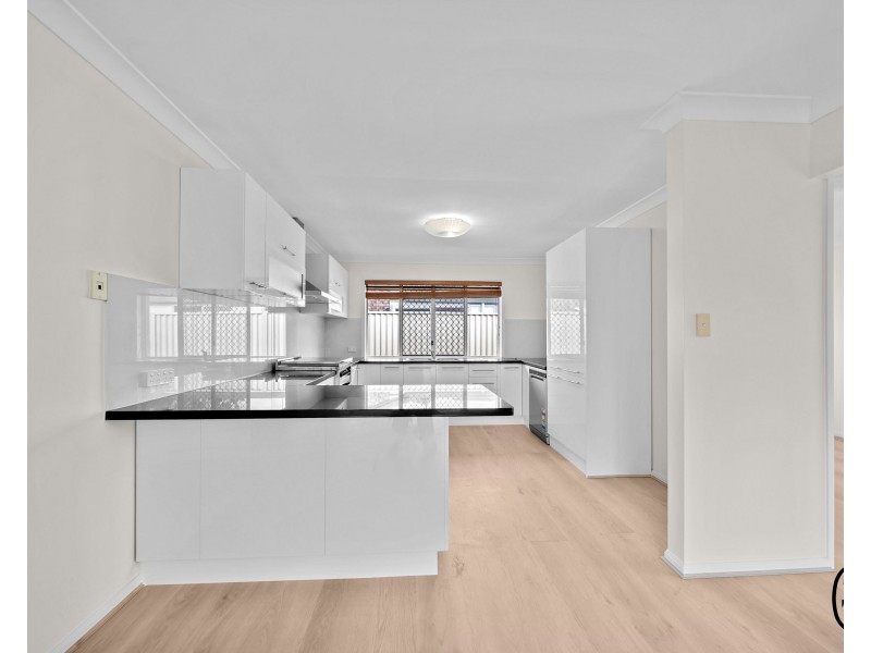2 Spring Close, Calamvale QLD 4116