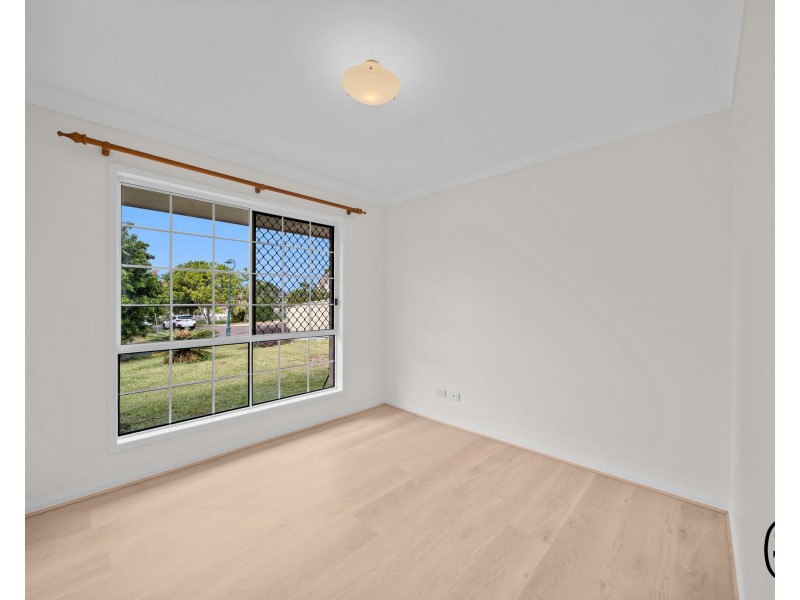 2 Spring Close, Calamvale QLD 4116