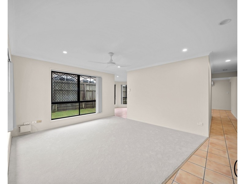 5 Killarney Place, Parkinson QLD 4115