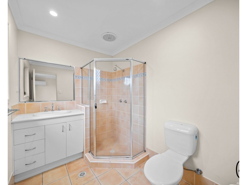 5 Killarney Place, Parkinson QLD 4115