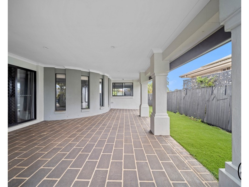 5 Applegum Crescent, Thornlands QLD 4164