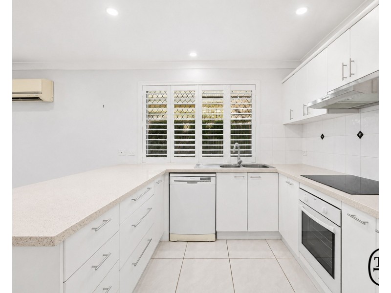 33 Cottonwood Crescent, Calamvale QLD 4116