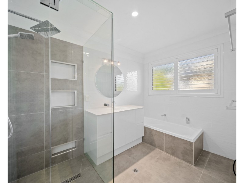 33 Cottonwood Crescent, Calamvale QLD 4116