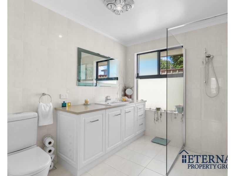 19A Harrolyn Avenue, Riverton WA 6148