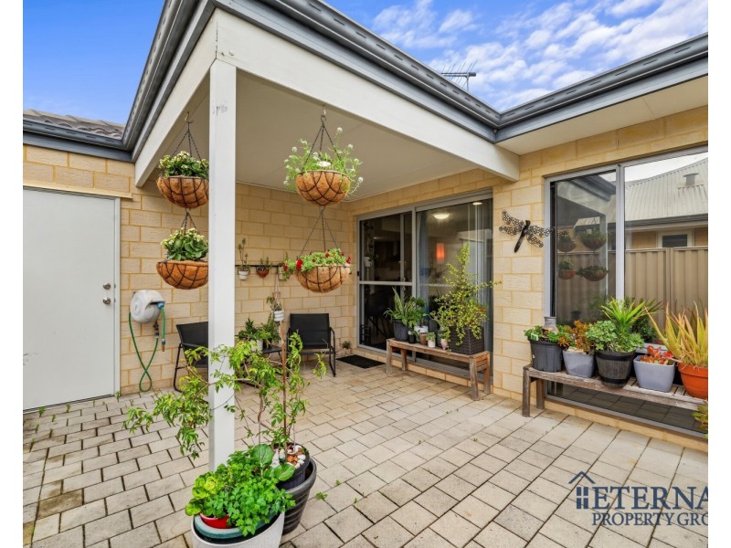 15 Castello Crescent, Byford WA 6122
