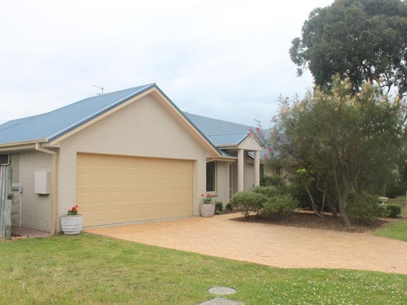 3 Stockmans Way, Tea Gardens NSW 2324