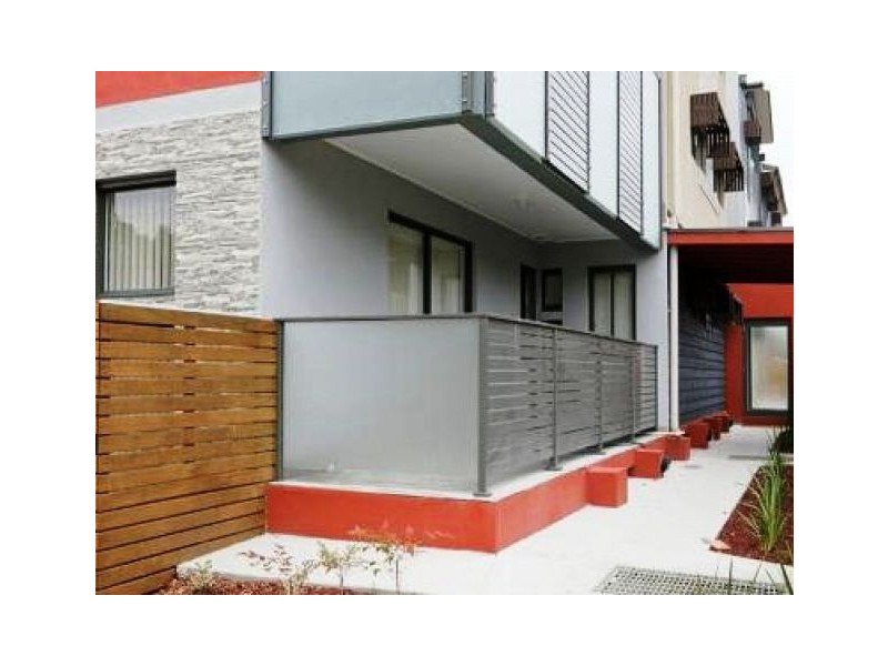 8/23 EDITH STREET, Dandenong VIC 3175