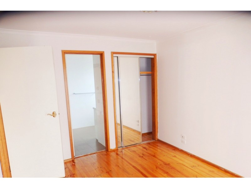 9 SAPPHIRE DRIVE, Hampton Park VIC 3976