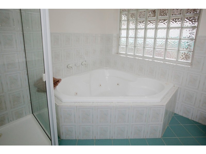 23 Allison Avenue, Eumemmerring VIC 3177