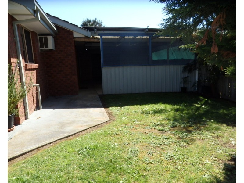 79 NETTLE DRIVE, Hallam VIC 3803