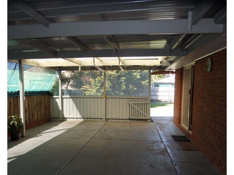 79 NETTLE DRIVE, Hallam VIC 3803