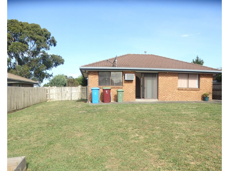 15 Ashford Close, Hampton Park VIC 3976