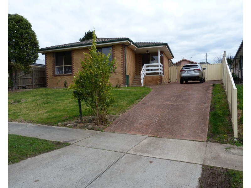 23 Weeden Crescent, Hallam VIC 3803