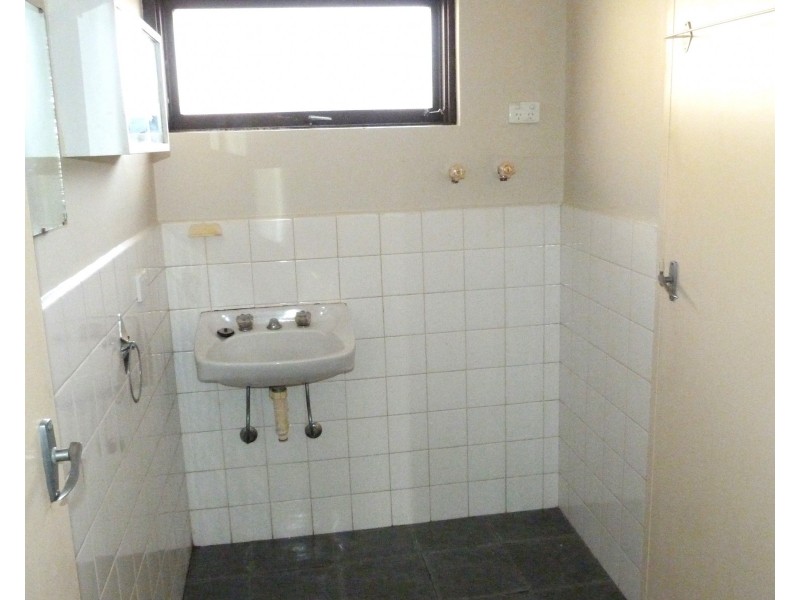 4/8 LATIMER STREET, Noble Park VIC 3174