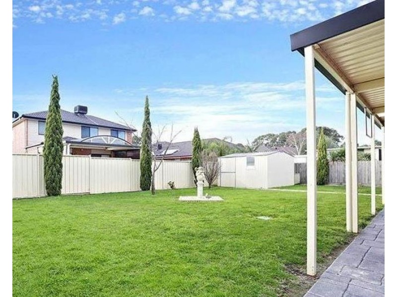 32 DURACK AVENUE, Lynbrook VIC 3975