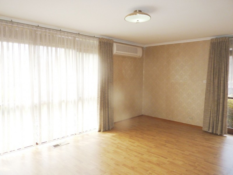 11 Regal Avenue, Hallam VIC 3803