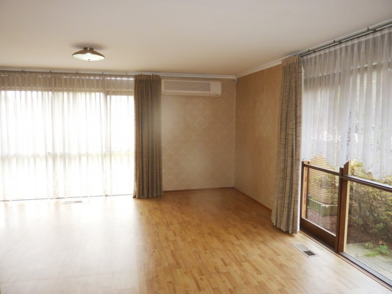 11 Regal Avenue, Hallam VIC 3803