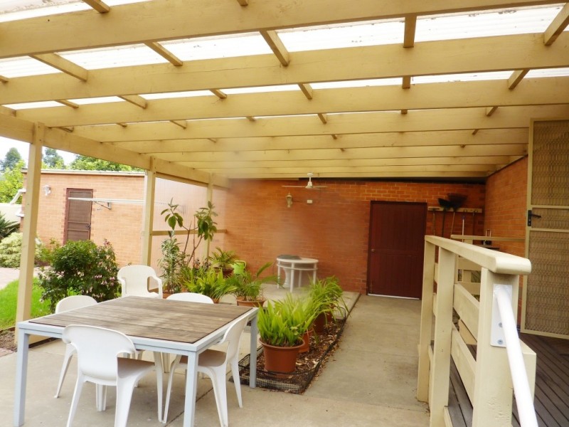 11 Regal Avenue, Hallam VIC 3803