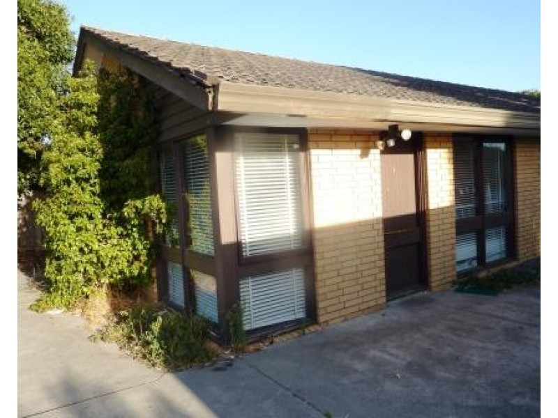 1/8 LATIMER, Noble Park VIC 3174