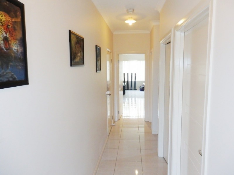 2/190 Princes Hwy, Hallam VIC 3803