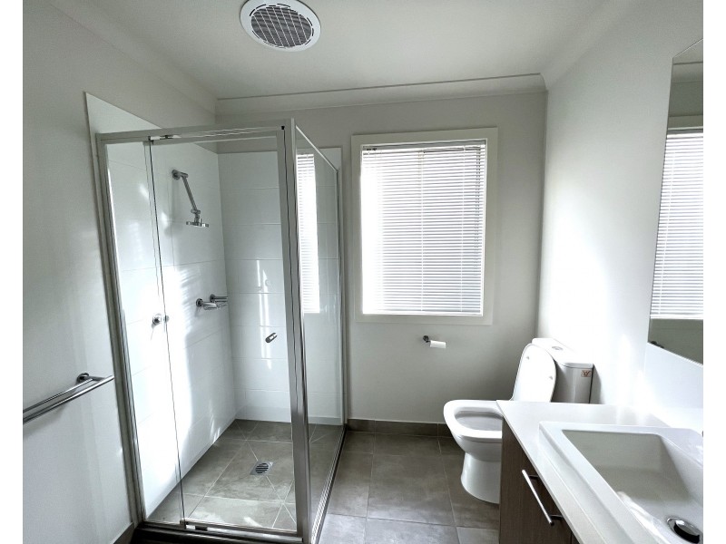 19 Heybridge street, Clyde VIC 3978