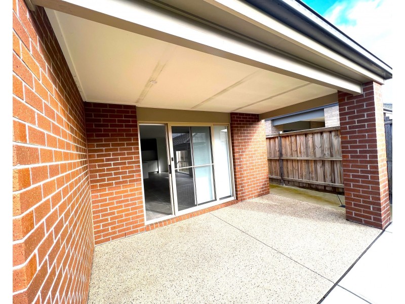 19 Heybridge street, Clyde VIC 3978