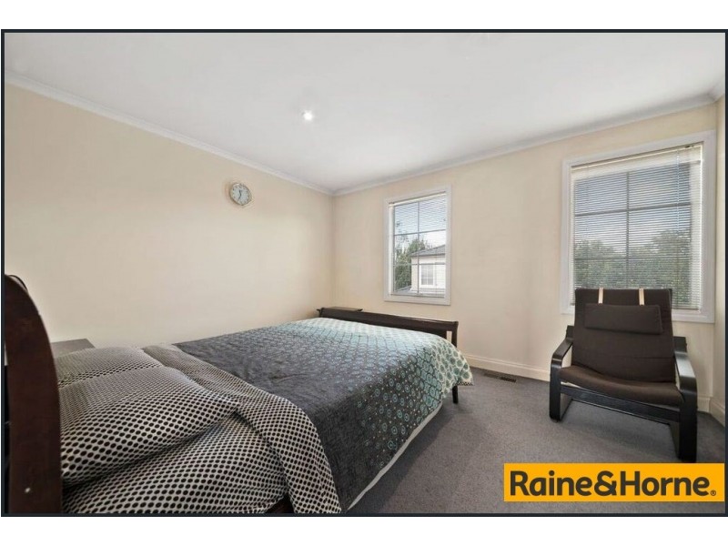 14/3 Young road, Hallam VIC 3803