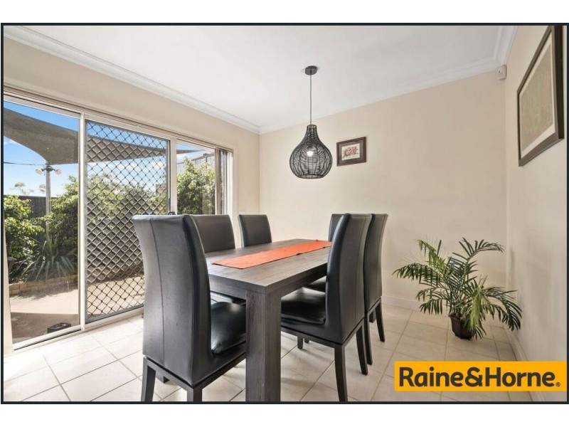 14/3 Young road, Hallam VIC 3803