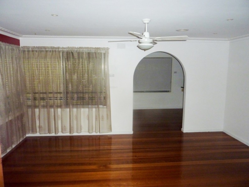 14 Philip Road, Hallam VIC 3803