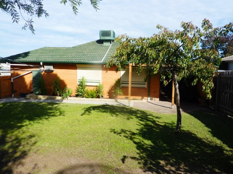 14 Philip Road, Hallam VIC 3803