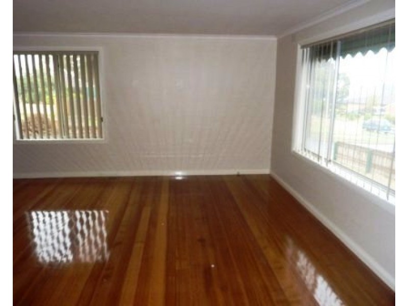 1/9 Allison Avenue, Eumemmerring VIC 3177