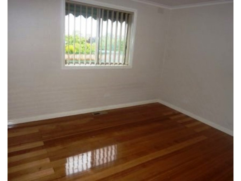 1/9 Allison Avenue, Eumemmerring VIC 3177