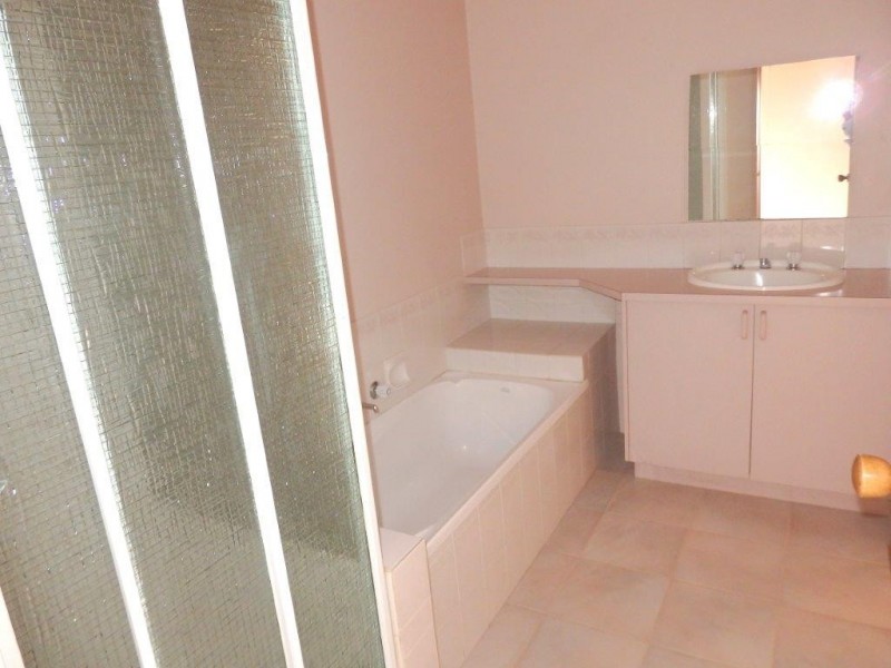 4/9-11 Olive Road, Eumemmerring VIC 3177