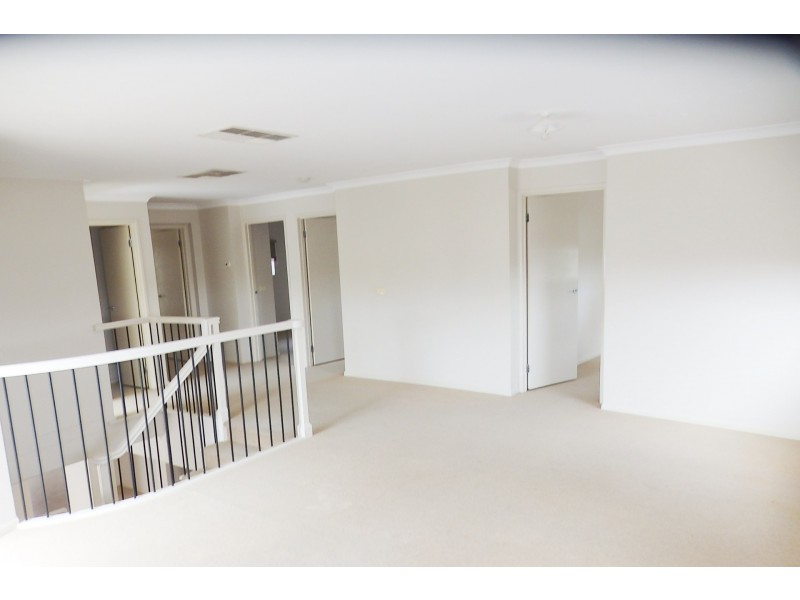 49 Tuileries Rise, Narre Warren South VIC 3805