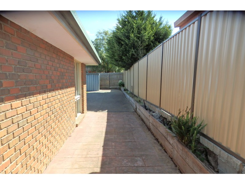 25 Nettle Drive, Hallam VIC 3803