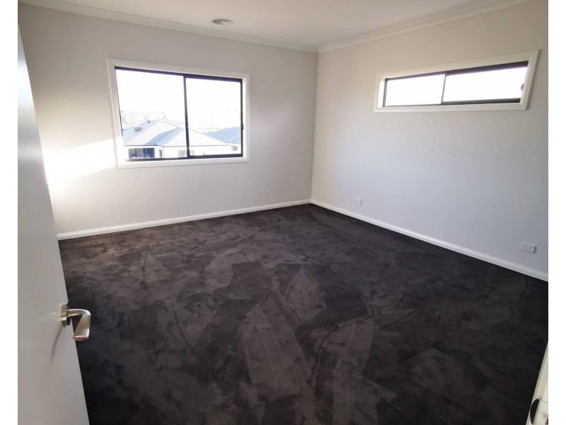 117 Peck Road, Officer VIC 3809