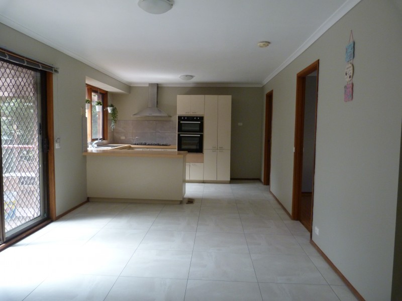 7 GEORGE CHUDLEIGH DRIVE, Hallam VIC 3803