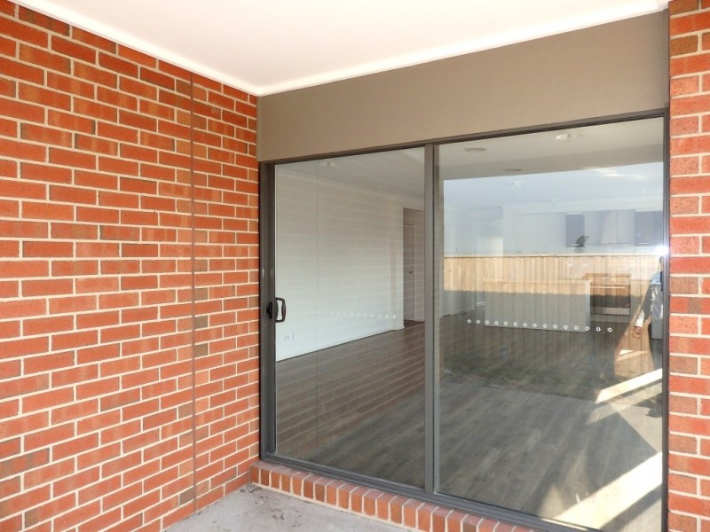 22 SWALLOWTAIL AVENUE, Clyde North VIC 3978